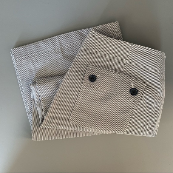 Tweeds Mariner Pinstriped Nautical Capri Side Button Wide Leg High Rise Pants 10 - Picture 6 of 7